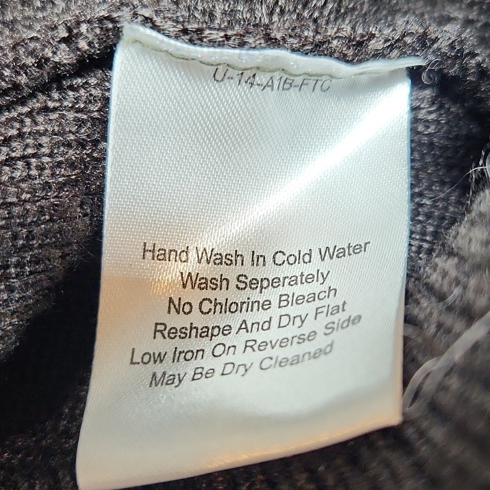 Pronto Uomo Sweater - Picture 8 of 11
